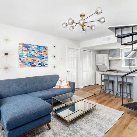 Apartmán Remodeled And New - Walk To Downtown Auburn Exteriér fotografie